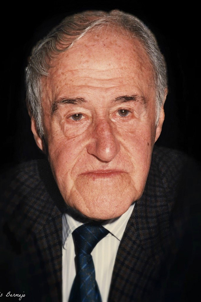 Luis Escobar as Drácula in Good Night, Mr. Monster