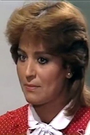 Fateheya Qandeel as هبة in el zawga taraf aktar