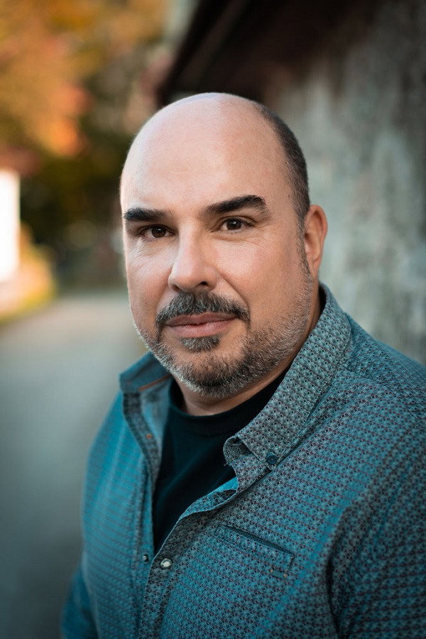 Robert Joseph Bartl as Konradi in Die letzte Walküre