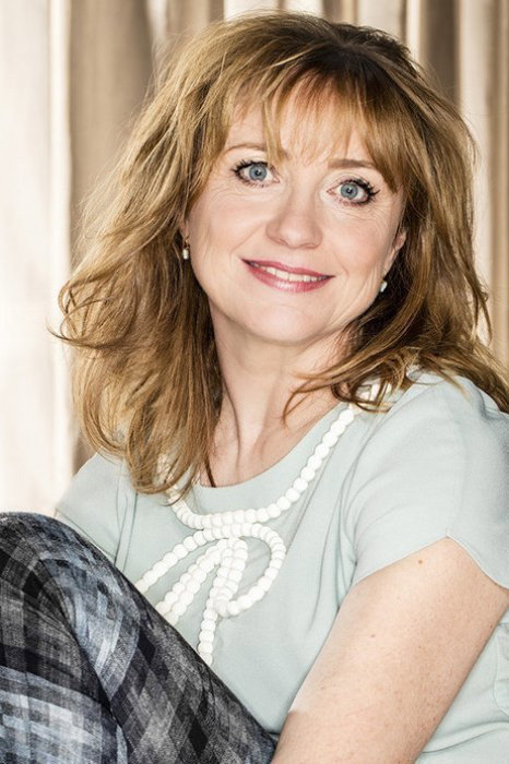 Bianca Krijgsman as Hulpmoeder Nancy in De Luizenmoeder