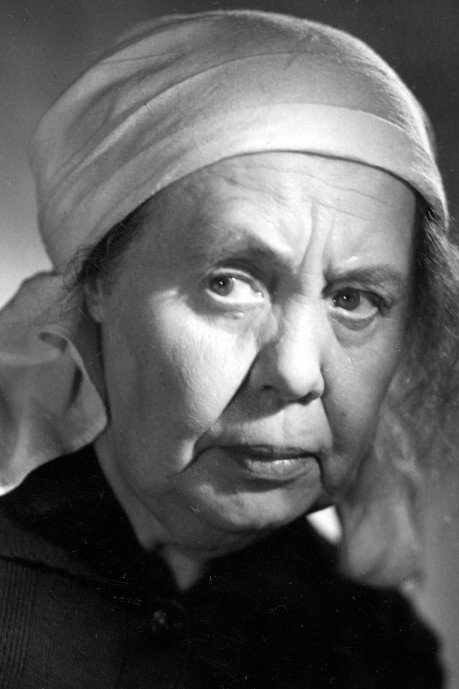 Mona Geijer-Falkner as Kristin in Åsa-Nisse och tjocka släkten