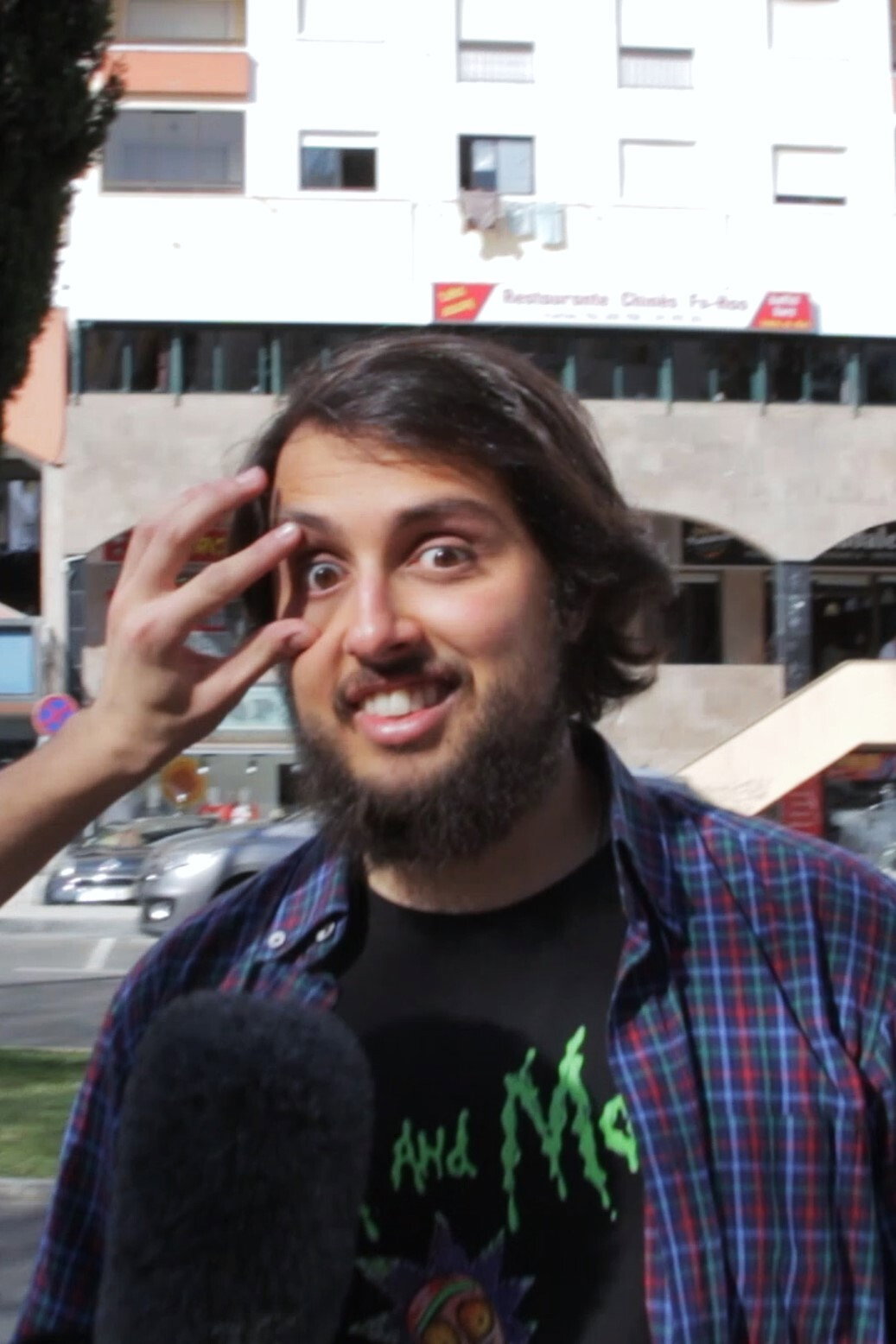 Gonçalo Almeida as Pedro Diniz in The Scream