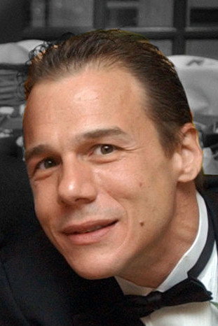 Tony Tedeschi as Carter Germaine in Pushover