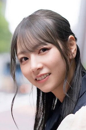北野日奈子 as Mai Yamaoka in The Reason My Boyfriend Married My Older Sister