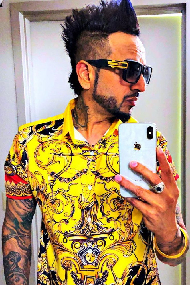Jazzy B as Starting Singer in Shaheed Uddham Singh