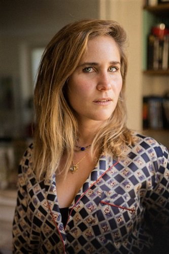 Joséphine Draï as Emilie in The Hook Up Plan
