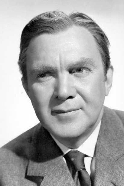 Thomas Mitchell as Diz Moore in Mr. Smith Goes to Washington