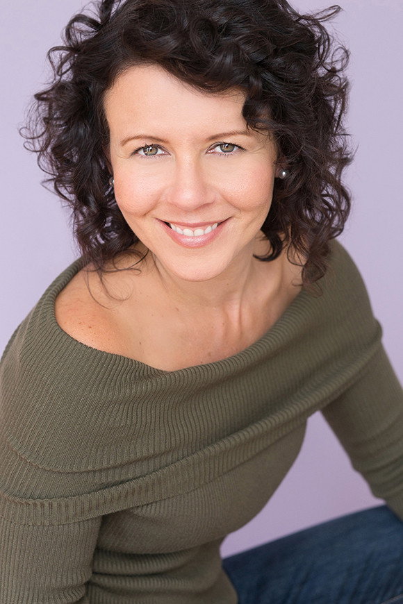 Chanda Davetas as Olivia in Empty