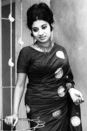 Kohinoor Akhter Suchanda as Bithi in Jibon Theke Neya