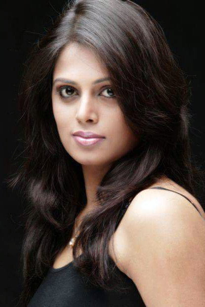 Sindhu Menon as Namitha Chawdhari in Pathaka