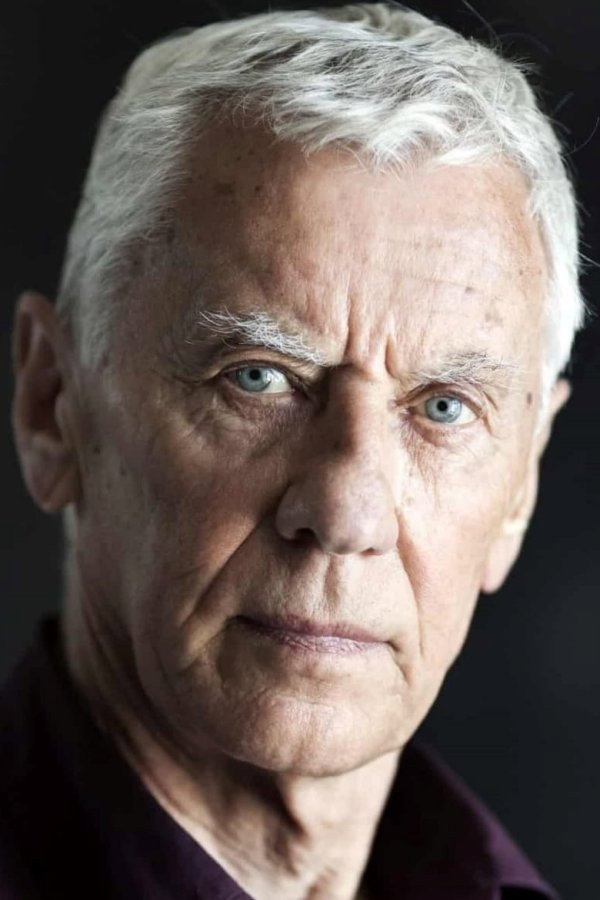 Paul Hüttel as Gyldengrød in Pyrus: Alletiders Nisse