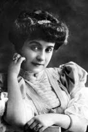 Jeanne Marie-Laurent as La domestique in Faces of Children