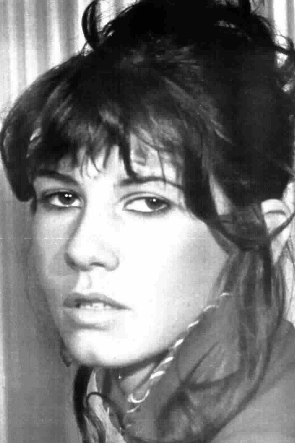 Angelica Ippolito as moglie di Verrio in Liberate i pesci!