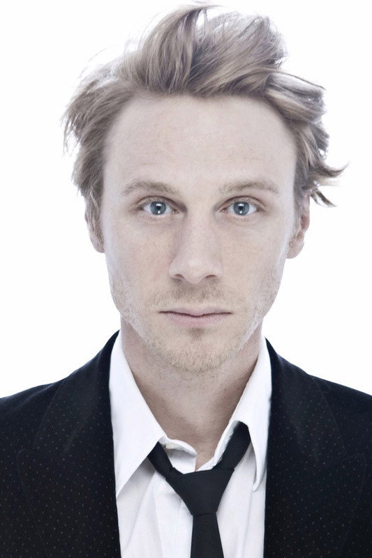 Nicolas Bridet as Kommissar Gregori in A E I O U – A Quick Alphabet of Love