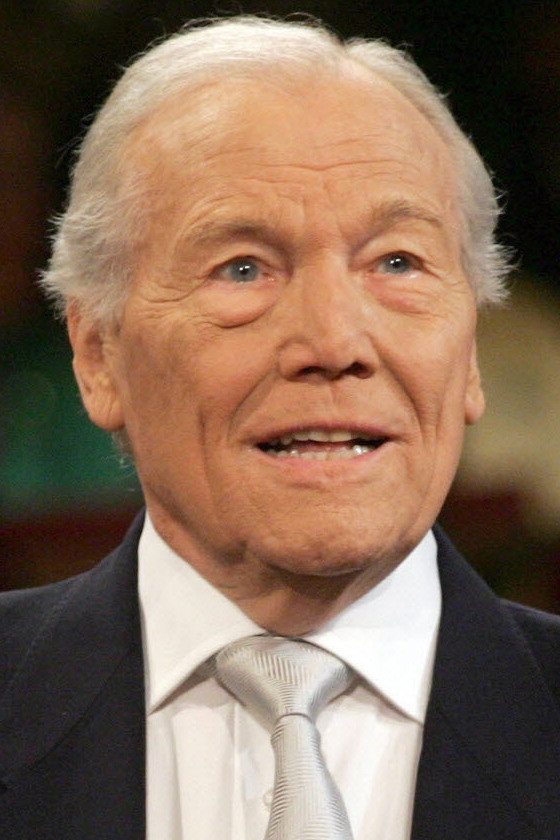 Georges Prêtre as Self - Conductor in Pagliacci