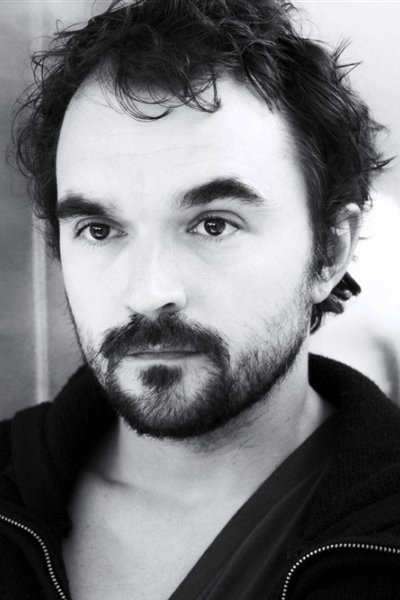 Philippe Calvario as Ian in Intimacy