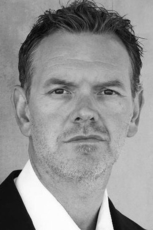 Scott G. Anderson as Vince in Moonlight Serenade