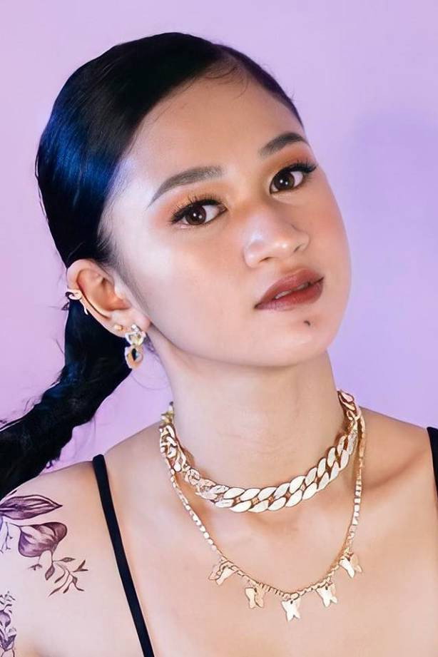 Candy Veloso as Mira in Tahong