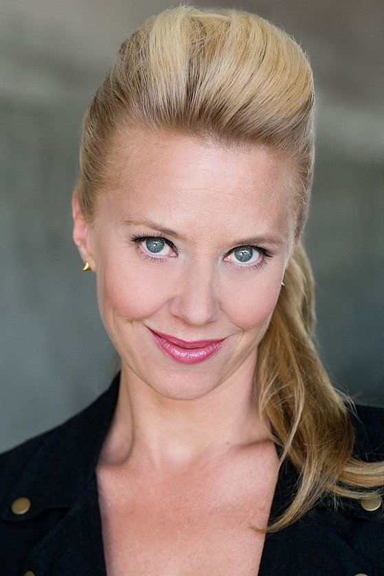 Sirena Irwin as Woman Fish in Spongebob Squarepants: Christmas