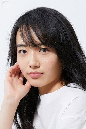 森田望智 as Shinomi Tousaki in Shonan Junai Gumi!