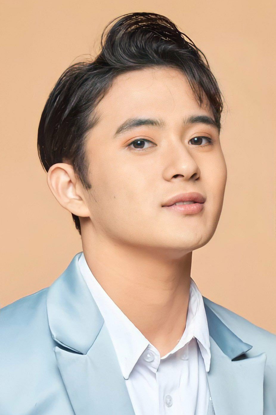 Akira Morishita as Warren Galang in Miss Behave