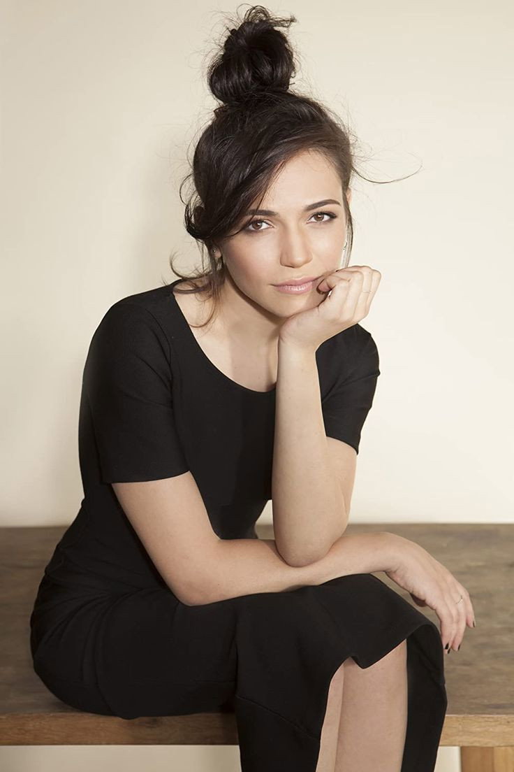 Gaia Shalita Katz as Diana in True Hero