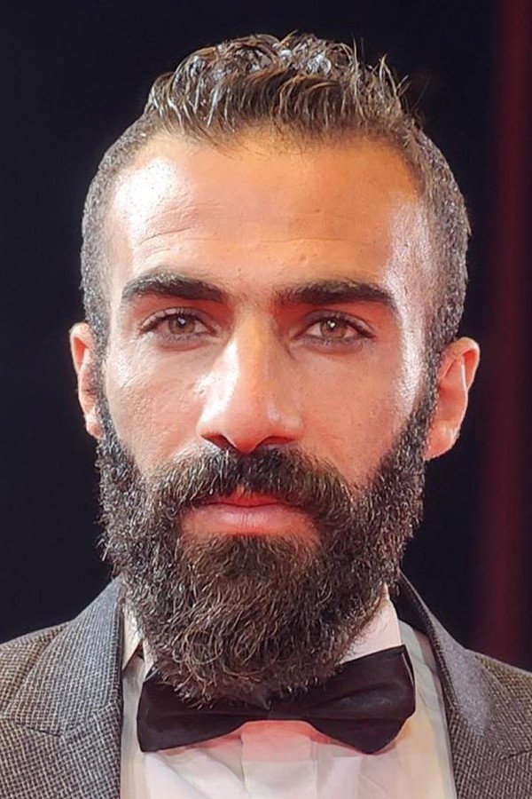 Abbas Imani as Florist in Un Parallel World