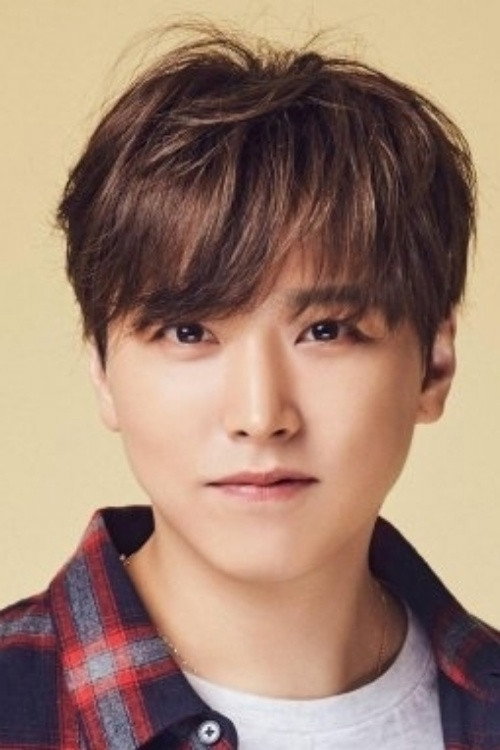 Lee Sung-min as Self in Super Junior: The Last Man Standing