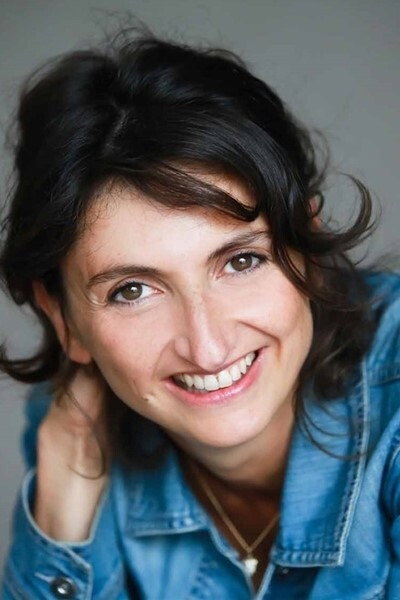 Fabienne Galula as Odile in Miss Mermaid