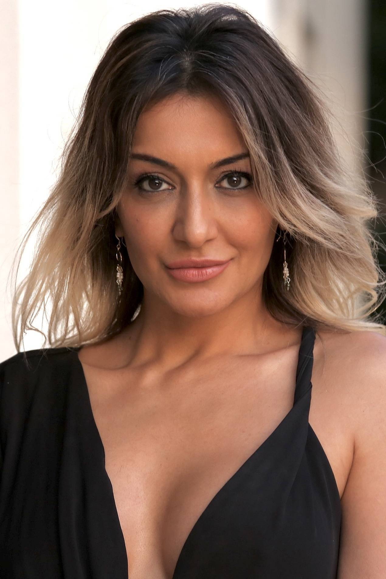 Toktam Aboozary as Isabel / Capitan's Wife in Larceny