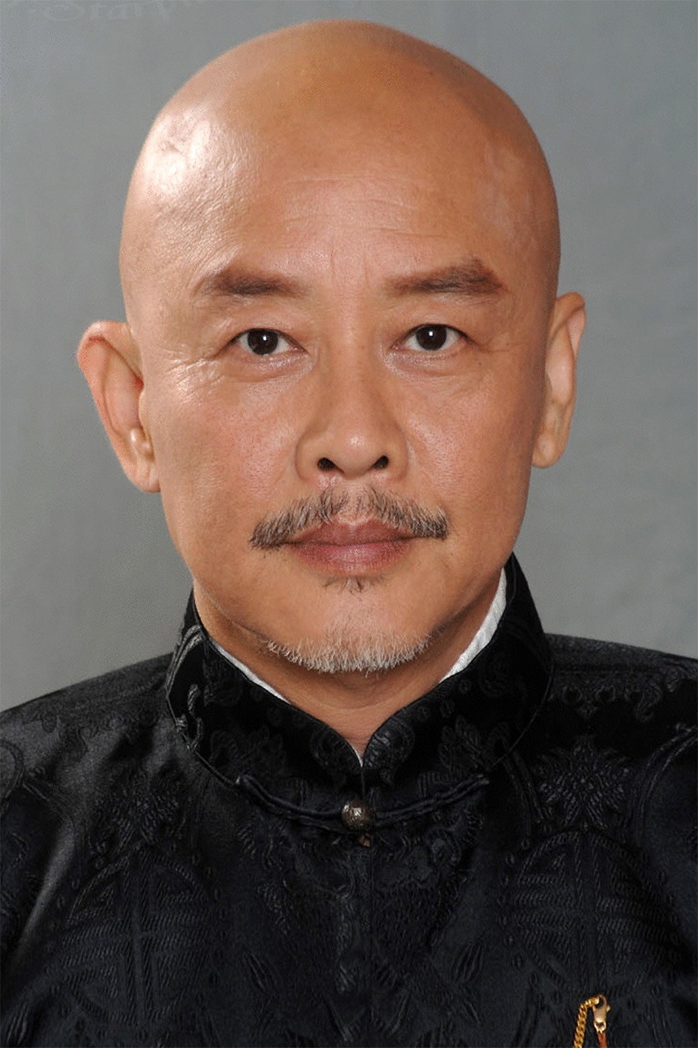 杜燕歌 as Commander in Trivisa