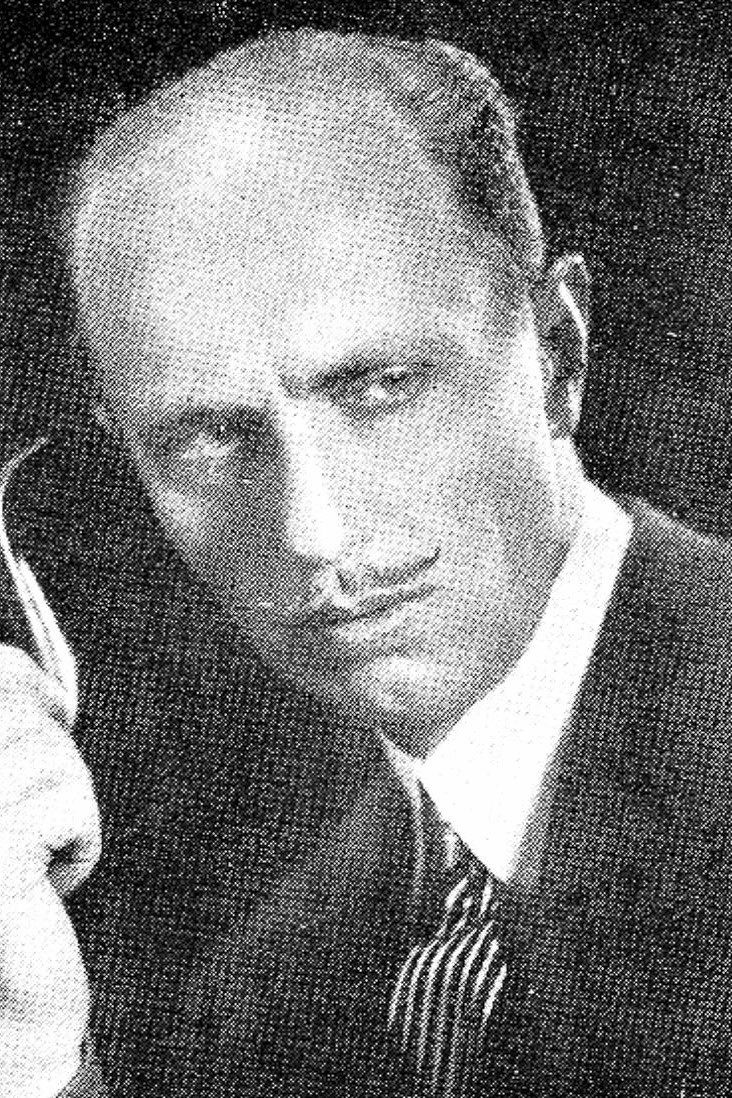 Richard L'Estrange as Richard Leslie in The Hidden Code