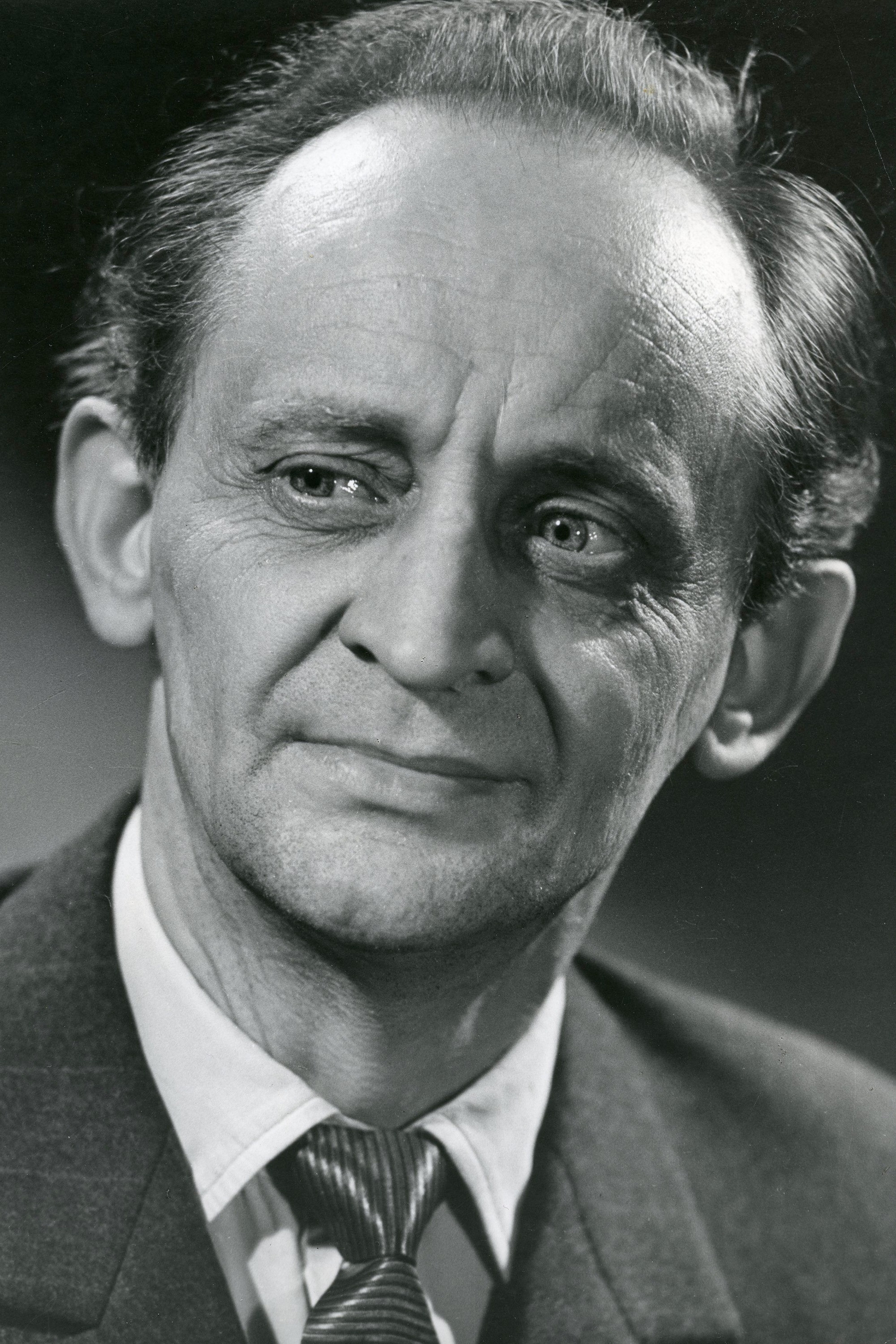 Jüri Järvet as King Lear in Король Лир