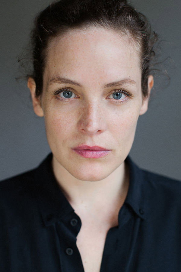 Katharina Lorenz as Ingrid - Mutter von Wolfgang in Sanctuary