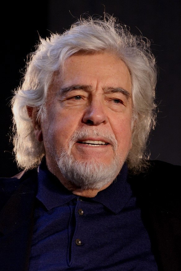 Glauco Mauri as Commissario Lang in Coralba
