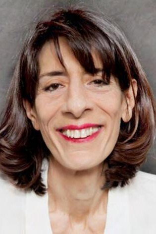 Juana Cordero as Dora in Fea