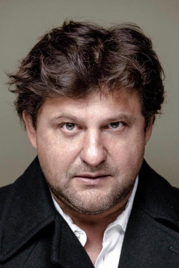 Александр Самойленко as Sasha in Родители
