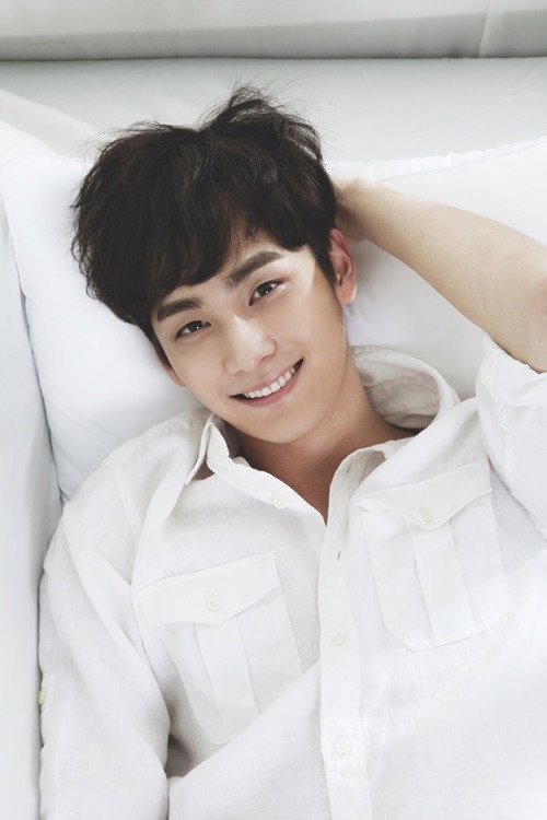Jo Yoon-woo as Kim Kyung-joon in Mother's Choice