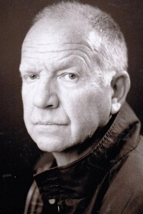 Tom Chadbon as Lenny Monk in Crown Prosecutor