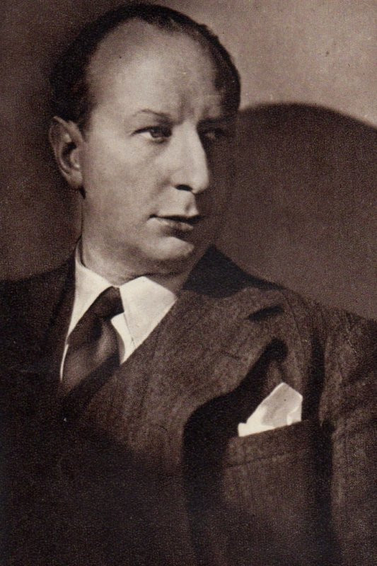 Hilton Edwards as Samuele in David and Goliath