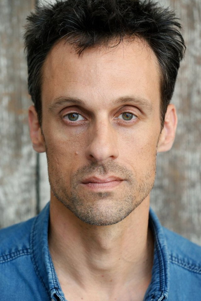 Henri Lubatti as Kevin in Around the Fire