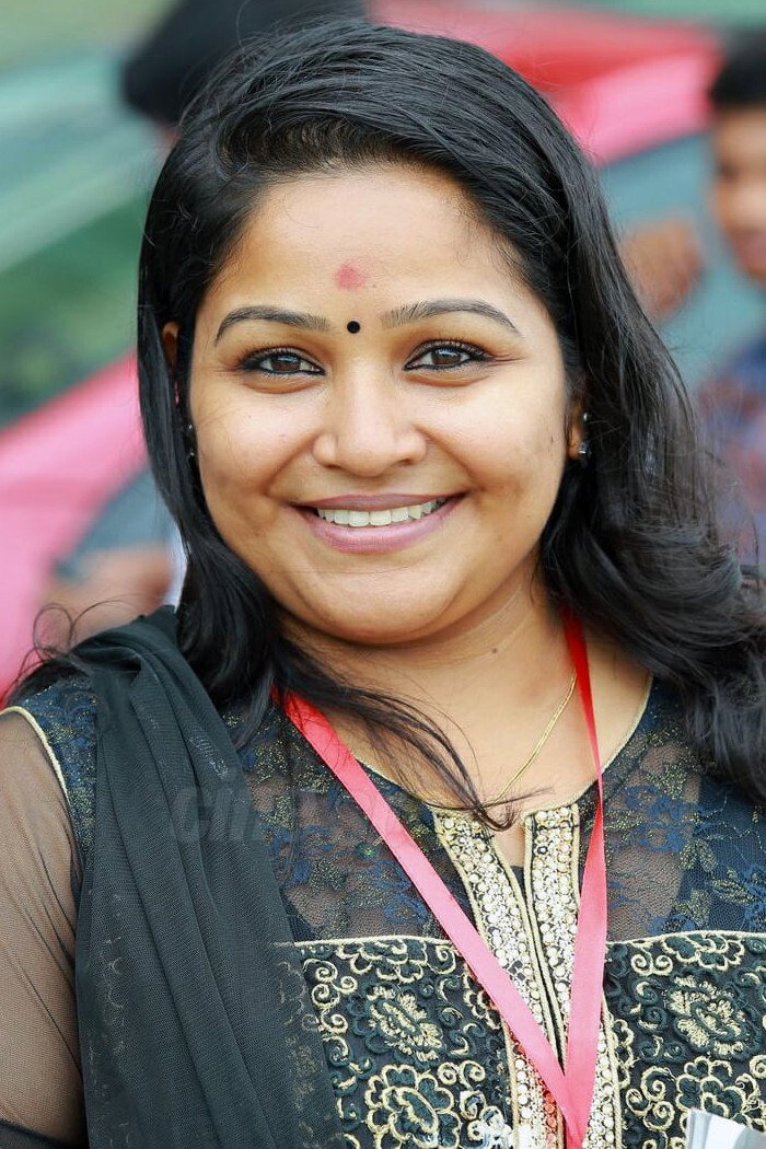 Anjana Appukuttan as Malathi in Kamala