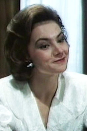 Ольга Буланова as Dasha in Seven Days After the Murder