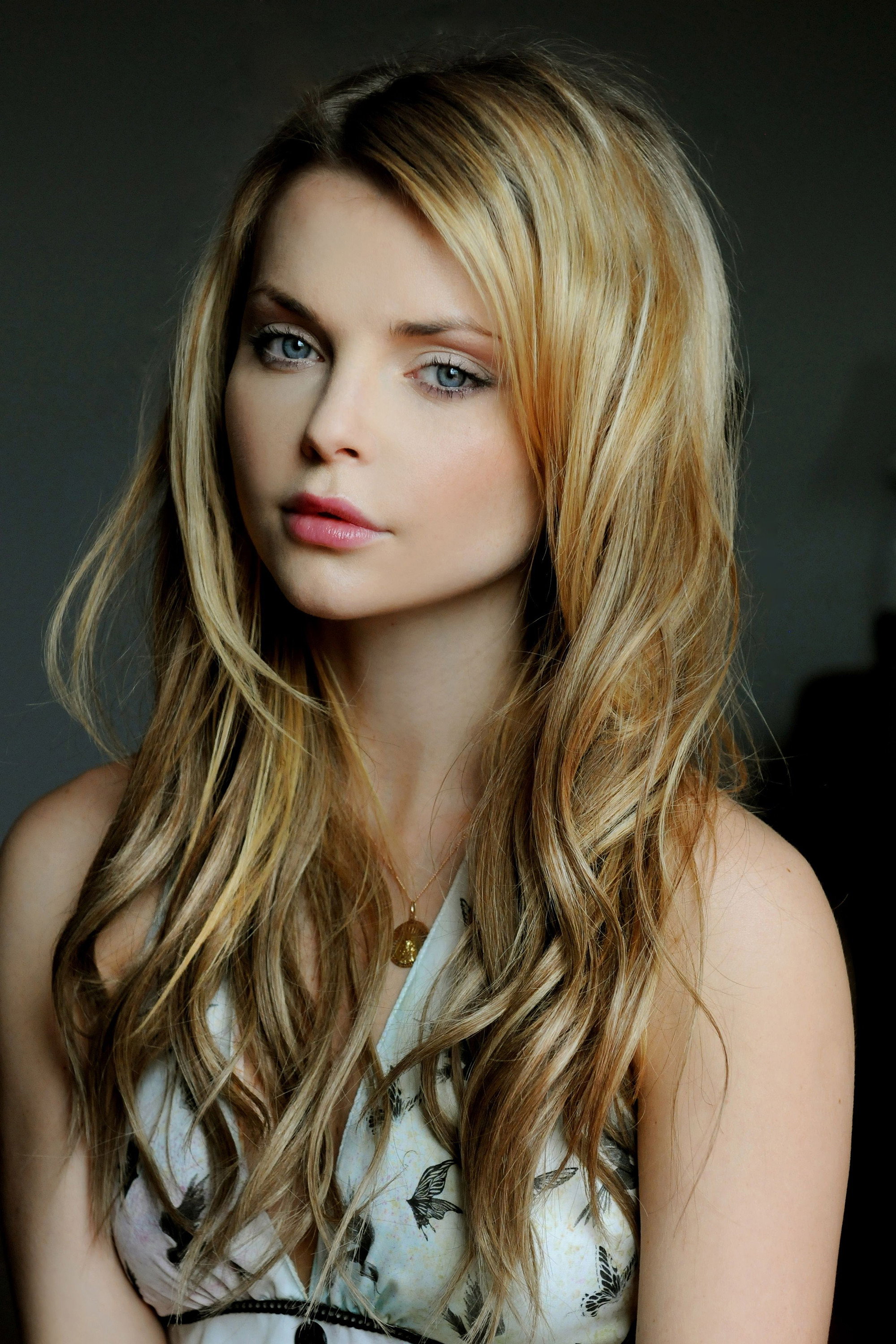 Izabella Miko as Sara Johnson in Save the Last Dance 2