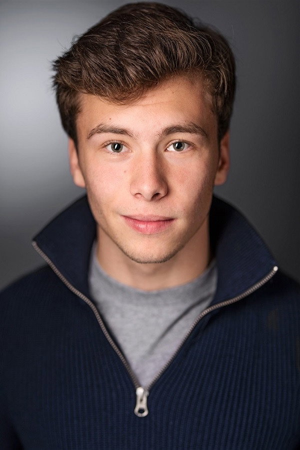 Lucien Belvès as Théo Chapelier in Code Name: Rose