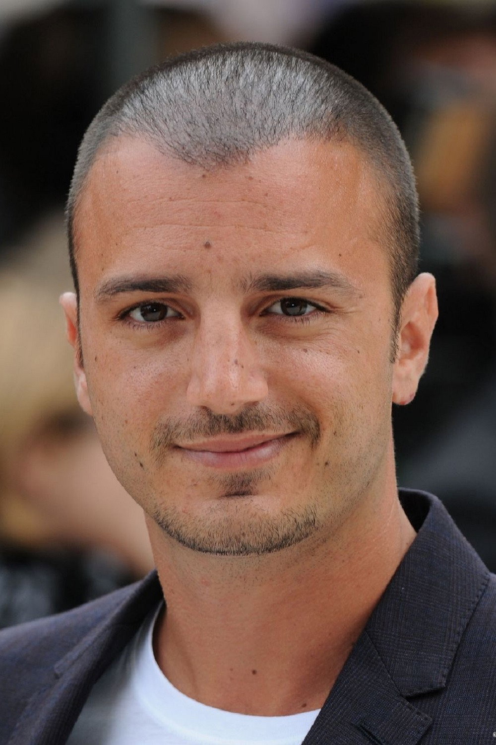 Nicolas Vaporidis as Riccardo in Come tu mi vuoi