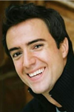 Alfredo Rollo as Robson (voice) in As Aventuras de Mike