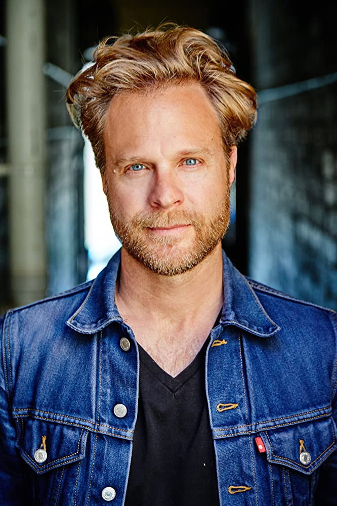 Julian Garner as Richard Morgan in The Big Dog