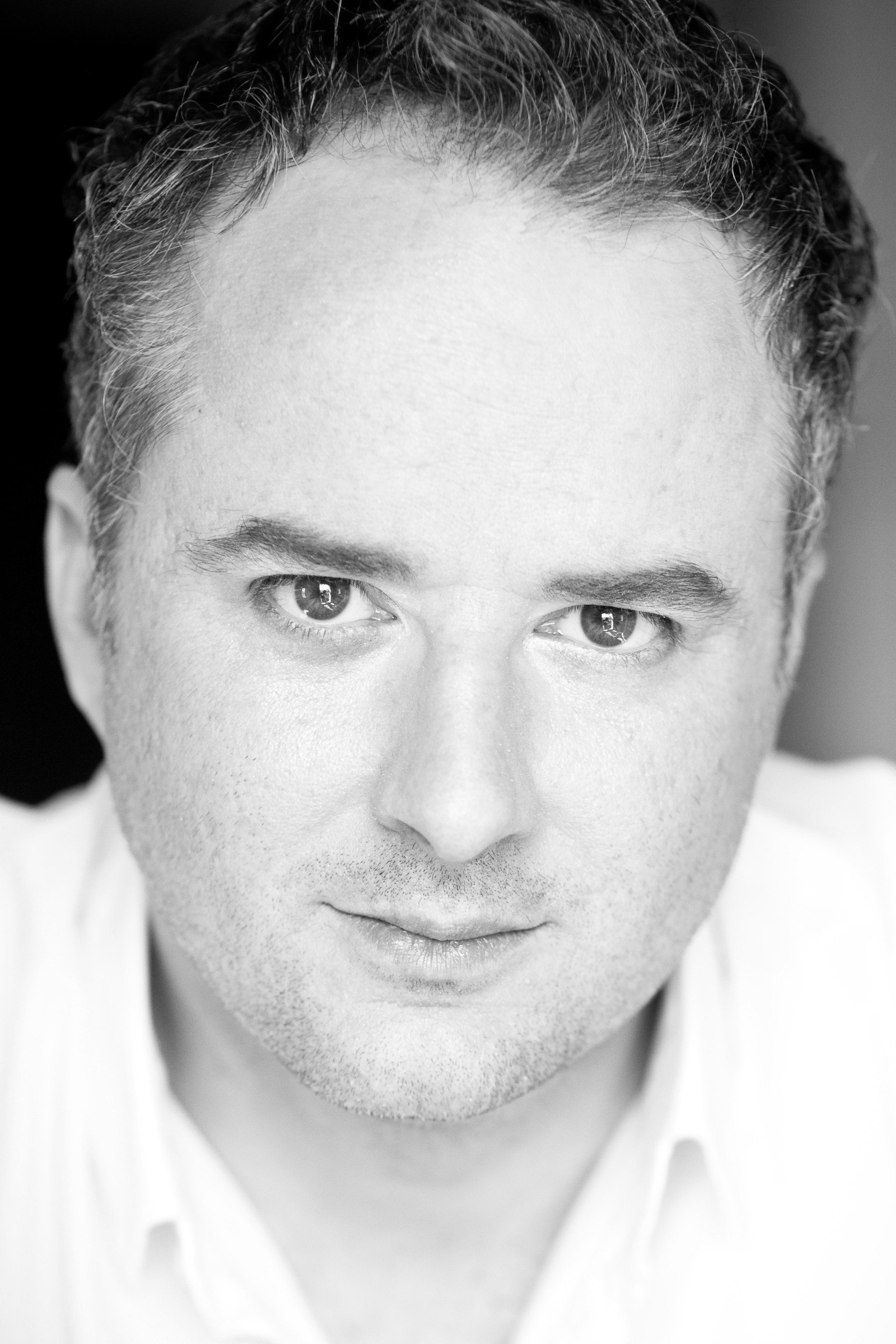Hugues Frenette as Lou Guérard in Karl & Max