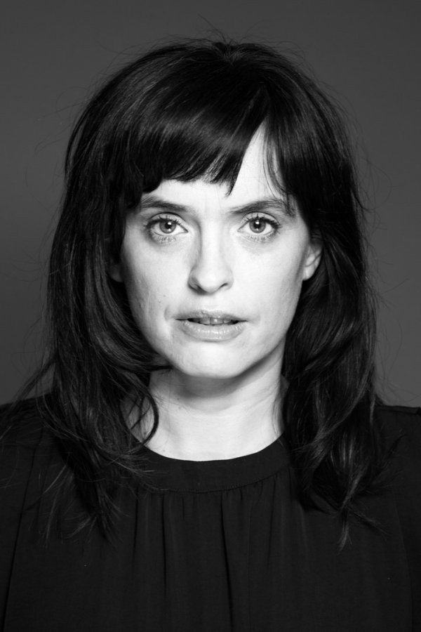 Florencia Bergallo as Laura in The Parties